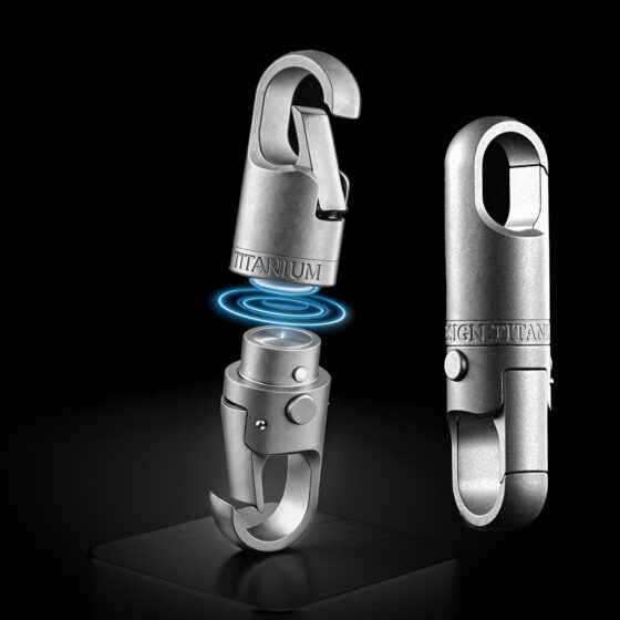 Titanium alloy double-opening link accessory