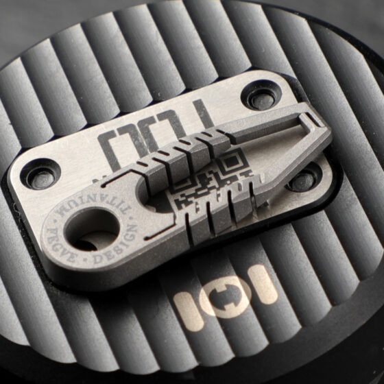 Advantages and disadvantages of titanium alloy keychains